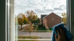 Die Fenster sind jetzt sauberer als nach dem Putzen! Meine Freundin, die als Reinigungskraft arbeitet, hat mir ein paar einfache Tricks verraten.